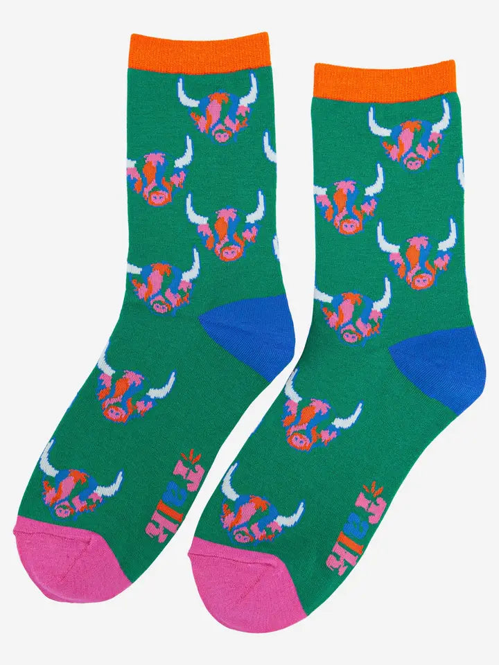 Women's Rainbow Highland Cow Print Bamboo Socks