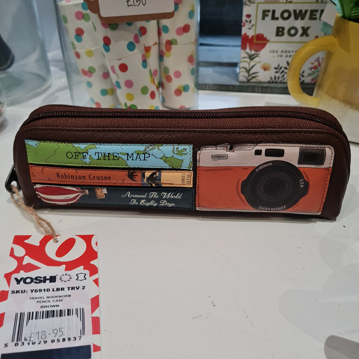 Travel bookworm pencil case